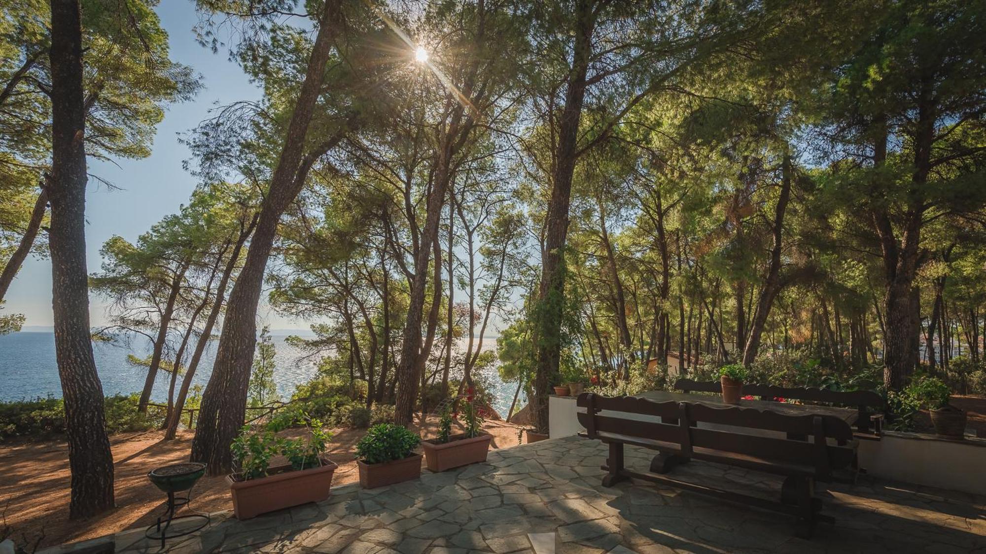 Squirrel Beach Front Villa, Metamorfosi Exteriör bild