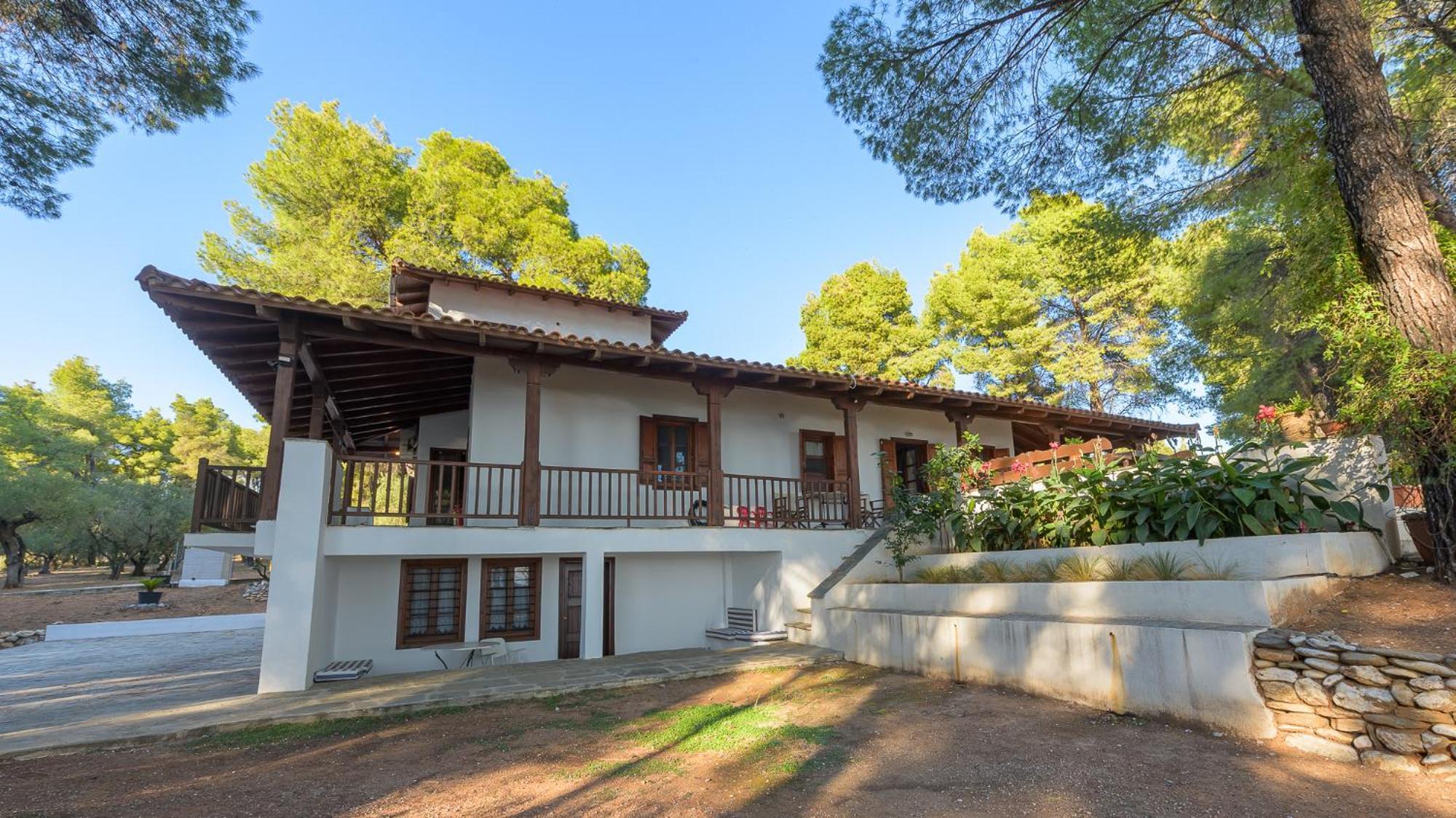 Squirrel Beach Front Villa, Metamorfosi Exteriör bild