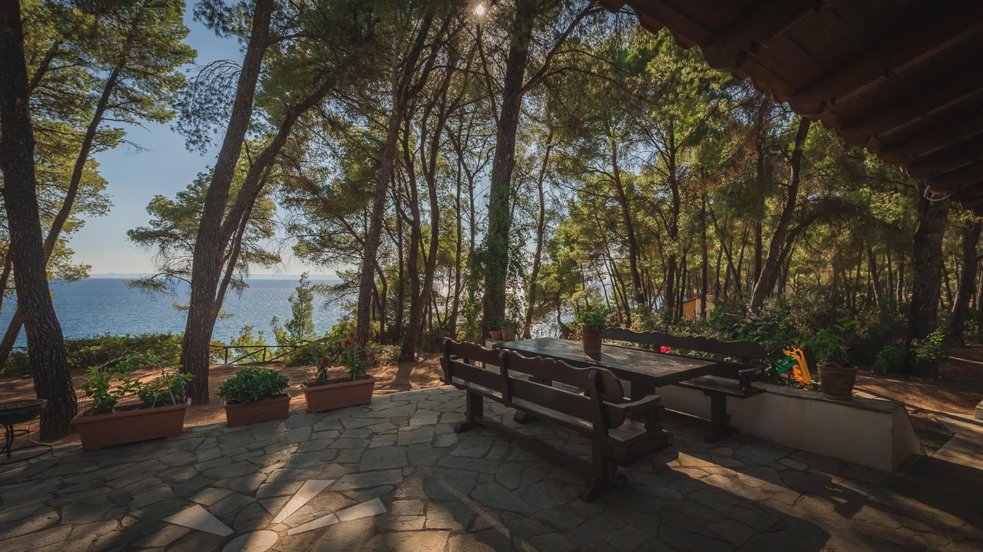 Squirrel Beach Front Villa, Metamorfosi Exteriör bild