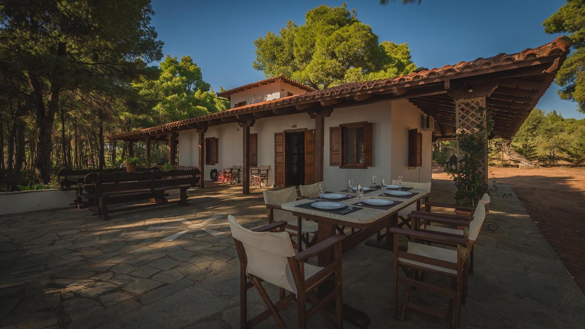 Squirrel Beach Front Villa, Metamorfosi Exteriör bild