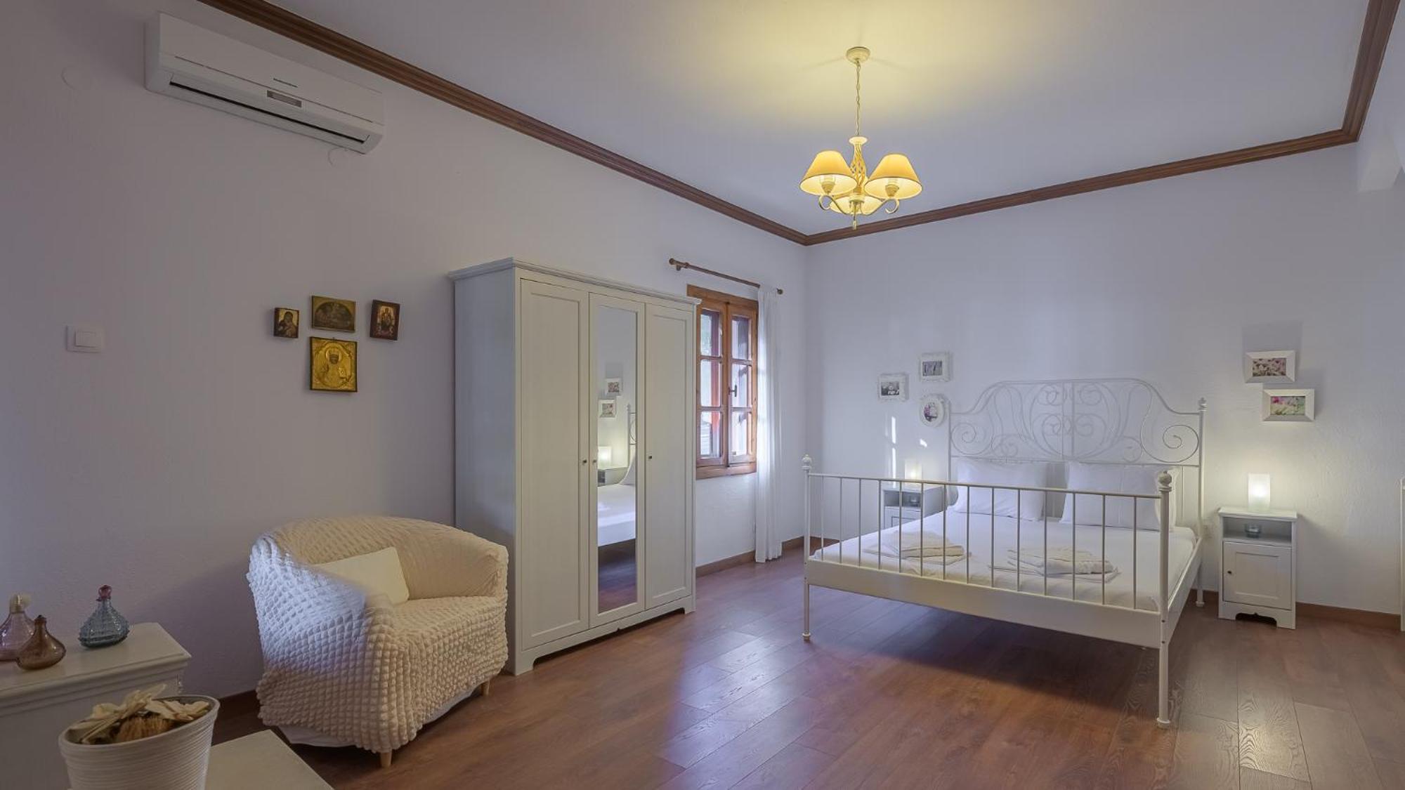 Squirrel Beach Front Villa, Metamorfosi Exteriör bild